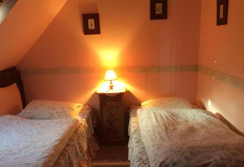 ４ベッドルームハウス, La Boursaie