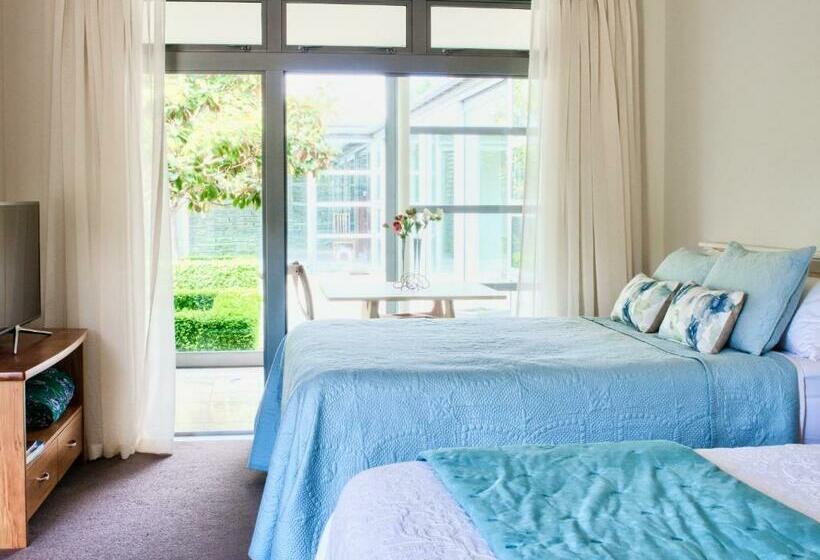 غرفة قياسية داخلية, Mt Michael Lodge