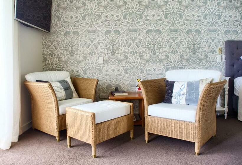 غرفة قياسية سرير كينج, Mt Michael Lodge