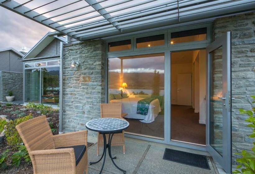 غرفة قياسية سرير كينج, Mt Michael Lodge