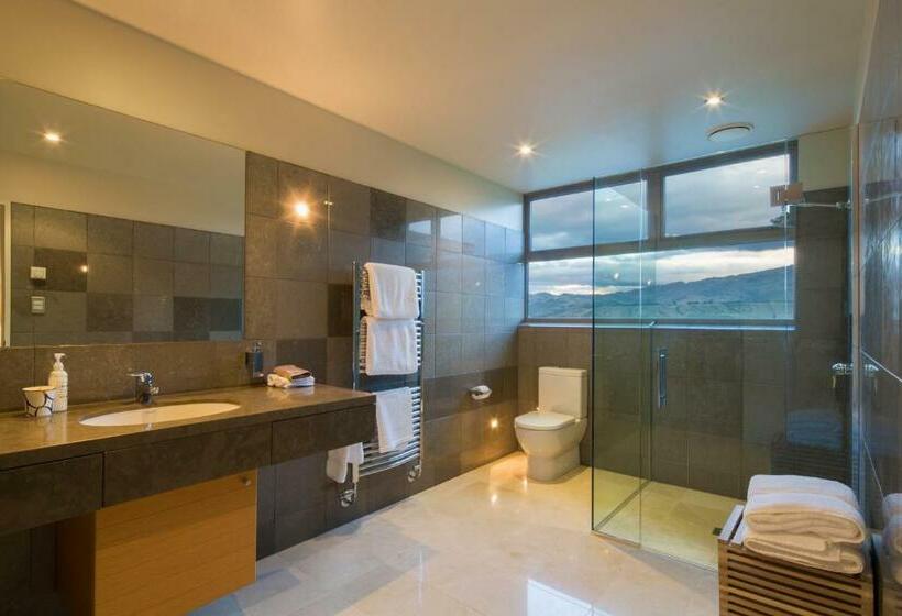 غرفة قياسية سرير كينج, Mt Michael Lodge