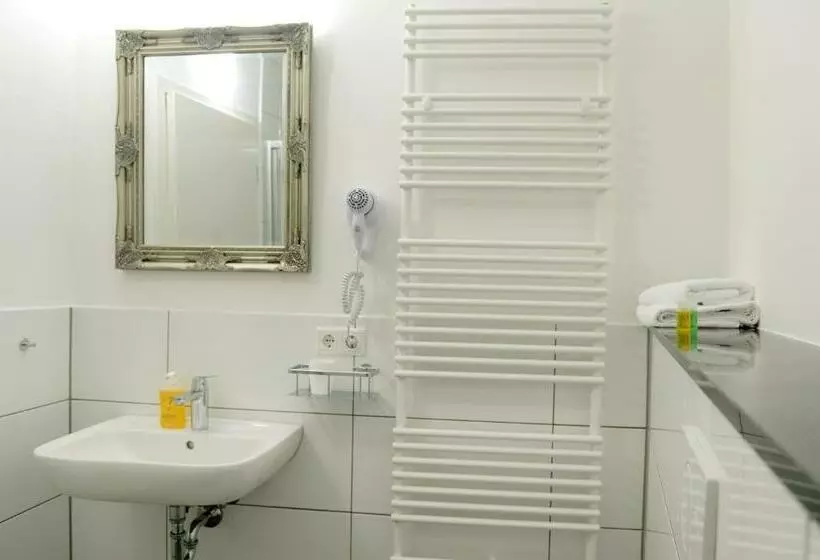 テラス付きシングルルーム, Bed & Breakfast Meerbusch