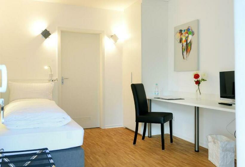 اتاق یک تخته با تراس, Bed & Breakfast Meerbusch