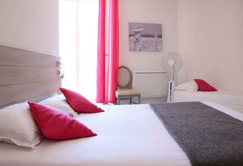 غرفة قياسية مزوَّدة بتراس, Restaurant Du Port