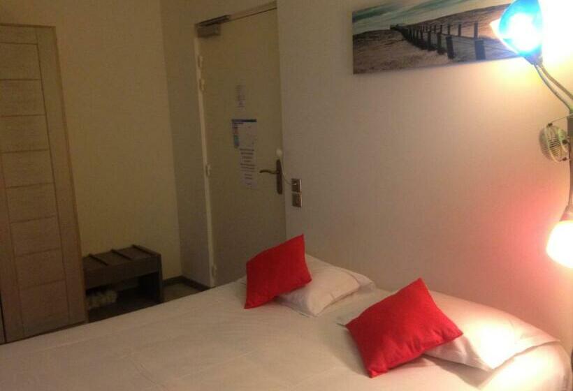 غرفة قياسية لذوى الاحتياجات الخاصة, Restaurant Du Port