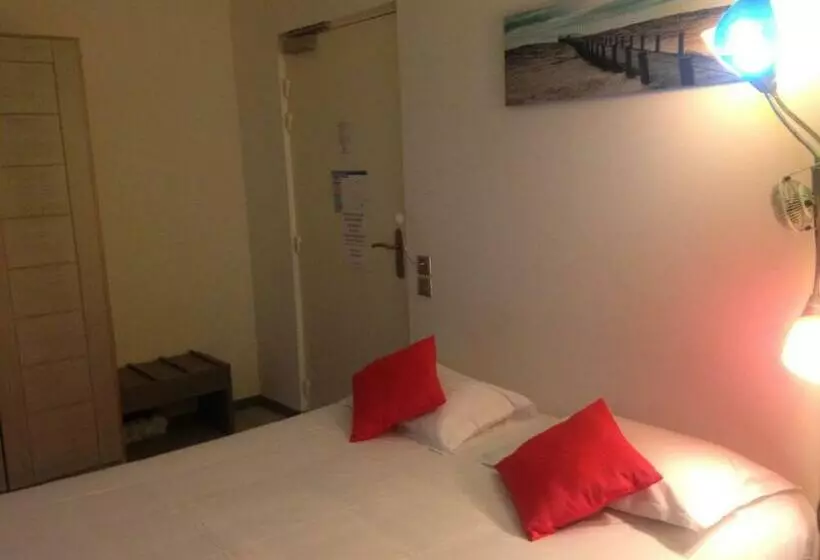 Standard Room Adapted for people with reduced mobility, Restaurant Du Port
