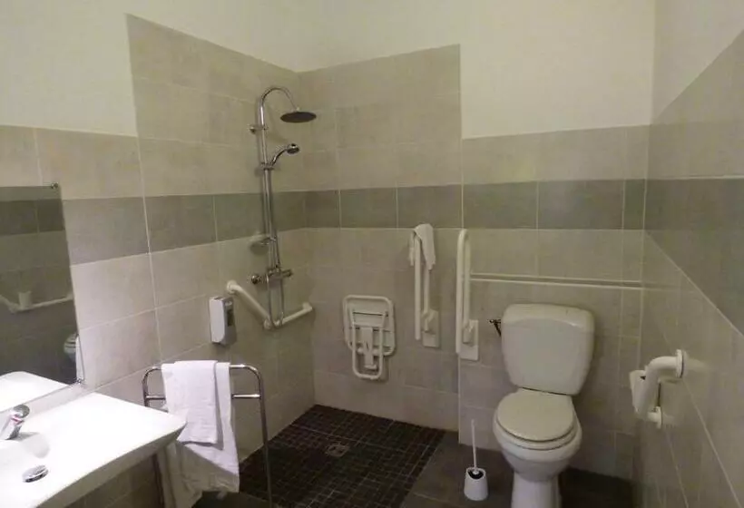 Standard Room Adapted for people with reduced mobility, Restaurant Du Port