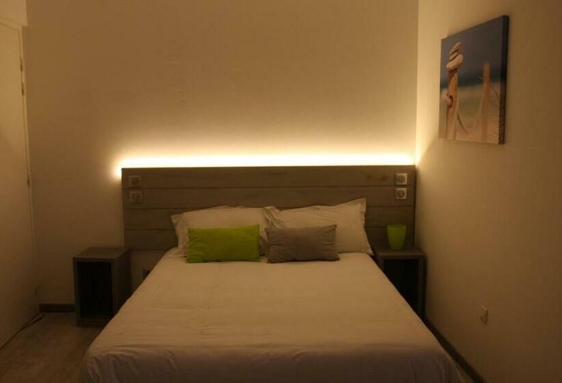 غرفة قياسية, Restaurant Du Port