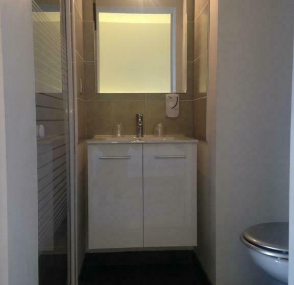 غرفة قياسية, Restaurant Du Port