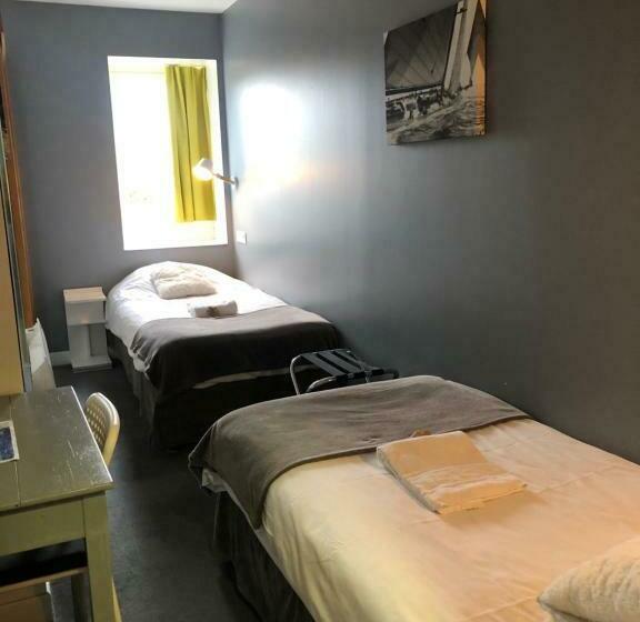 غرفة قياسية, Au Bout Du Quai