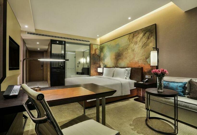 غرفة قياسية مطلّة علي النهر, Crowne Plaza Chengdu Wenjiang, An Ihg