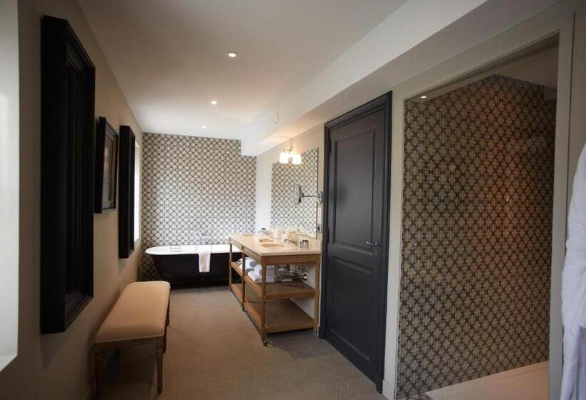 Люкс, Domaine De Fontenille