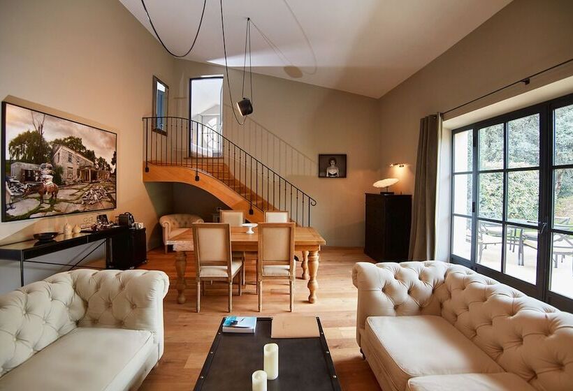 Люкс, Domaine De Fontenille