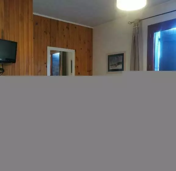 Standard Room, Hôtel Au Feu De Bois Bar à Vin Le 1605