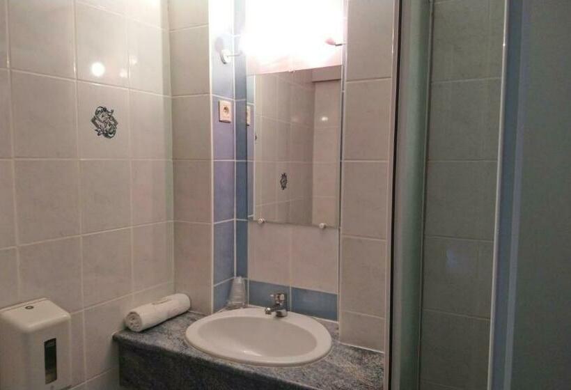 스탠다드 룸, Hôtel Du Palais