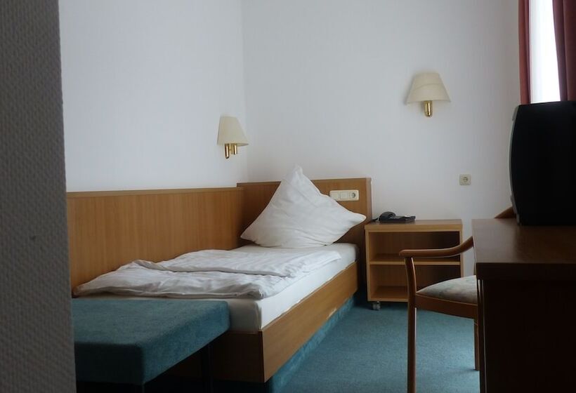 标准单人间, Ortenberger Hof