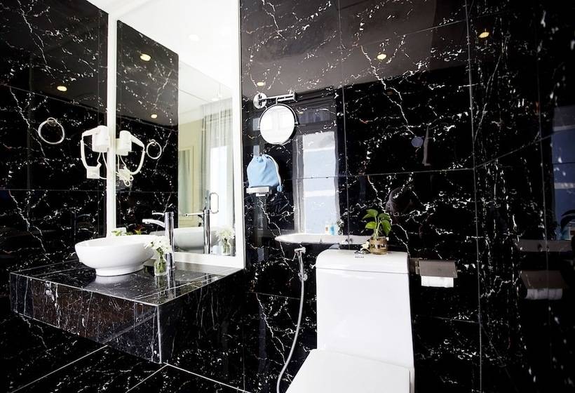 2 Bedrooms Apartment River View, Palmier Hotel   Art House Da Nang