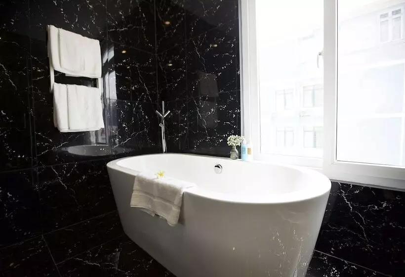 2 Bedrooms Apartment River View, Palmier Hotel   Art House Da Nang