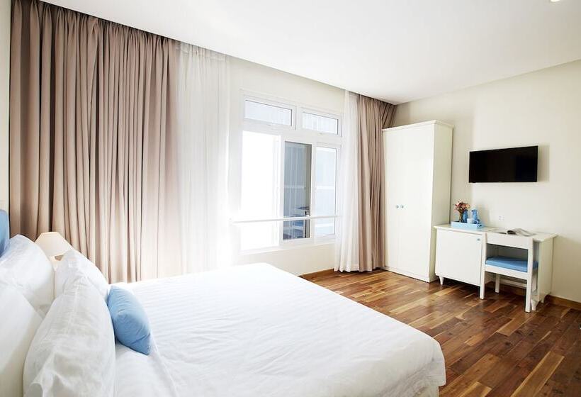 2 Bedrooms Apartment River View, Palmier Hotel   Art House Da Nang