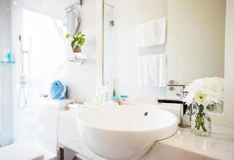 2 Bedrooms Apartment River View, Palmier Hotel   Art House Da Nang