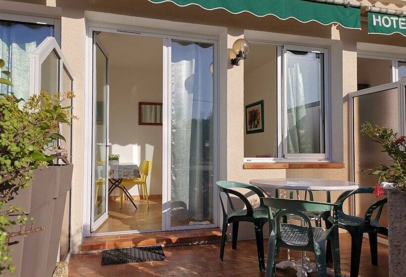 スタンダード４人部屋, Hôtel Punta E Mare Des Chambres Ou Des Appartements T2