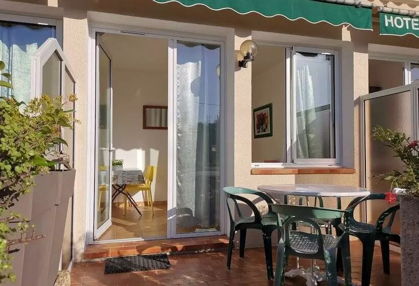 スタンダード４人部屋, Hôtel Punta E Mare Des Chambres Ou Des Appartements T2