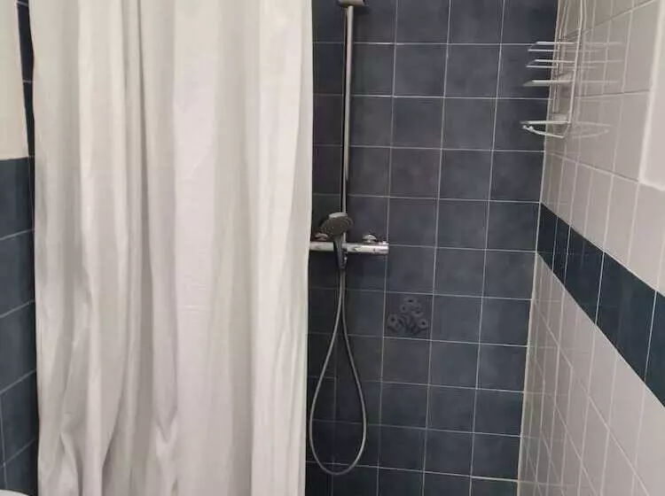 スタンダード４人部屋, Hôtel Punta E Mare Des Chambres Ou Des Appartements T2