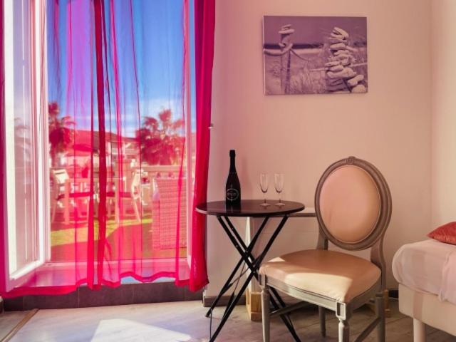 غرفة قياسية مزوَّدة بتراس, Restaurant Du Port