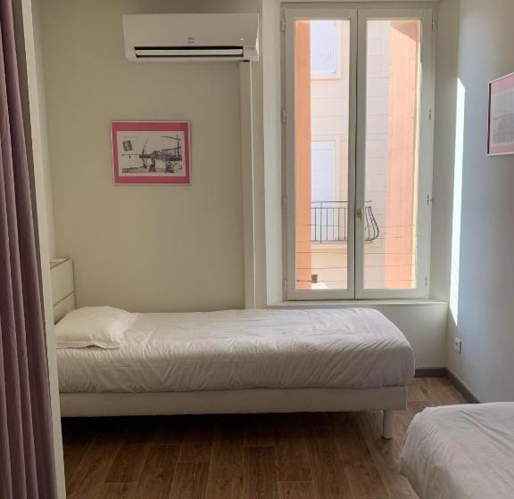 شقة غرفة واحدة مطلة على البحر, Restaurant Du Port