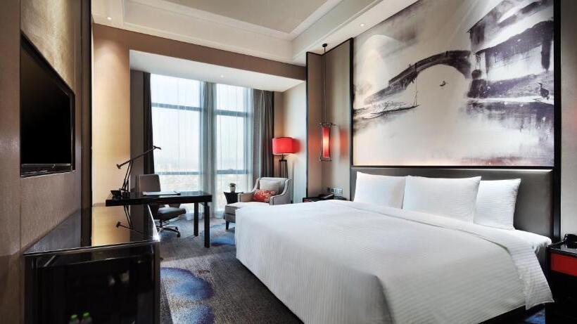 Deluxe room with river view, Wanda Realm Yiwu