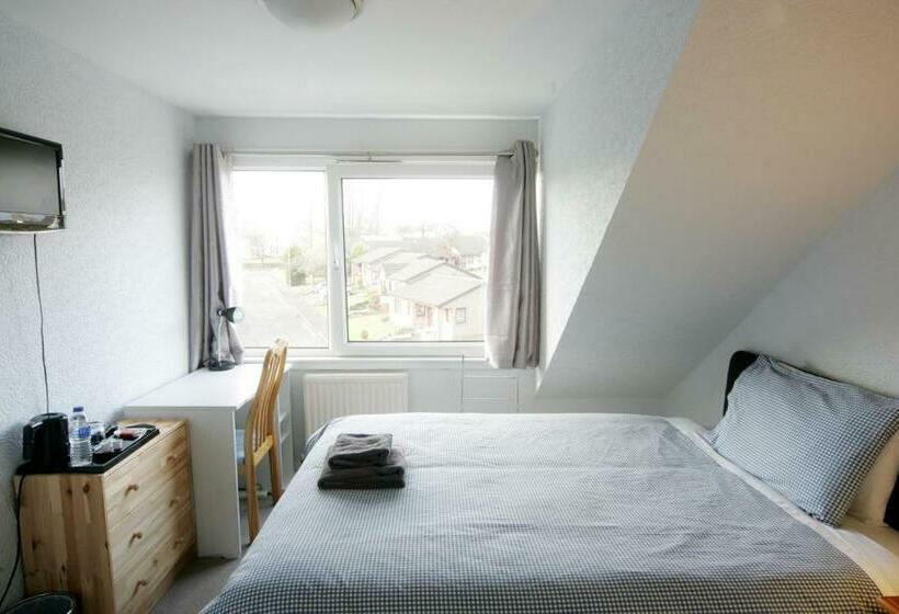 Номер Стандарт Индивидуальный, Dean Park Guest House
