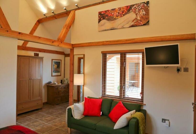 高级园景房, The Grove Cromer