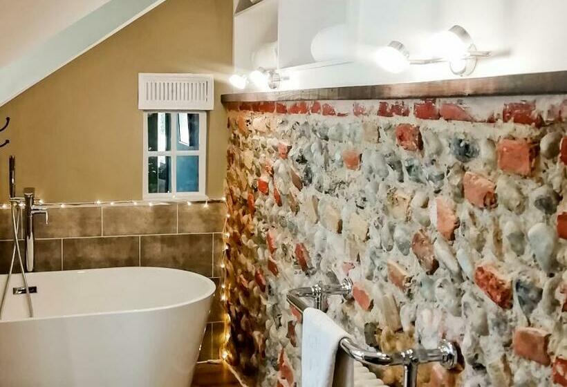 高级大房间, The Grove Cromer