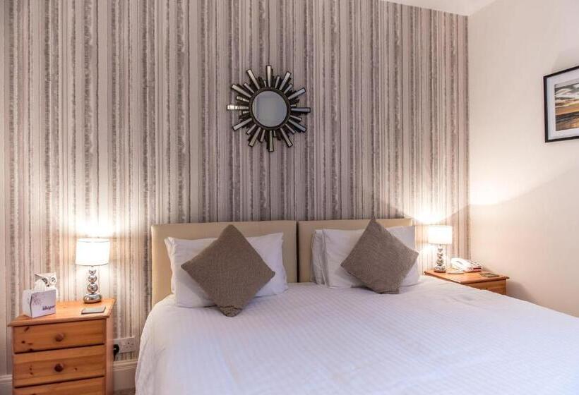 标准间, The Grove Cromer