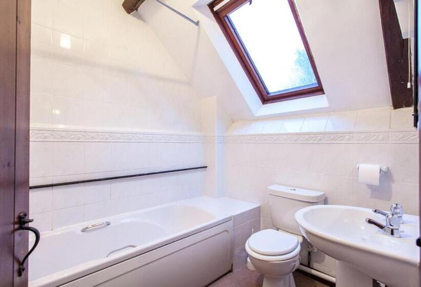 1间卧室的房子, The Grove Cromer