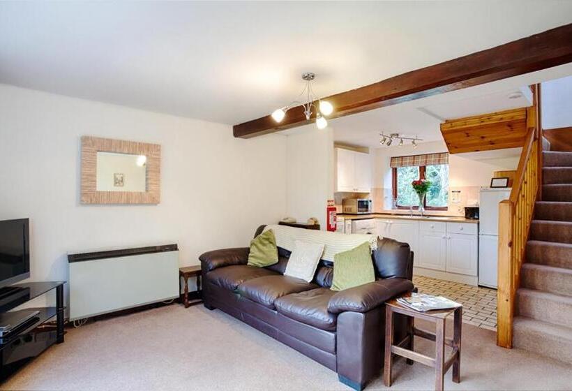 1间卧室的房子, The Grove Cromer