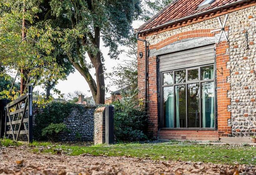 1间卧室的房子, The Grove Cromer