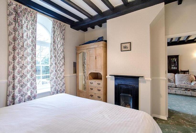 2间卧室的房子, The Grove Cromer