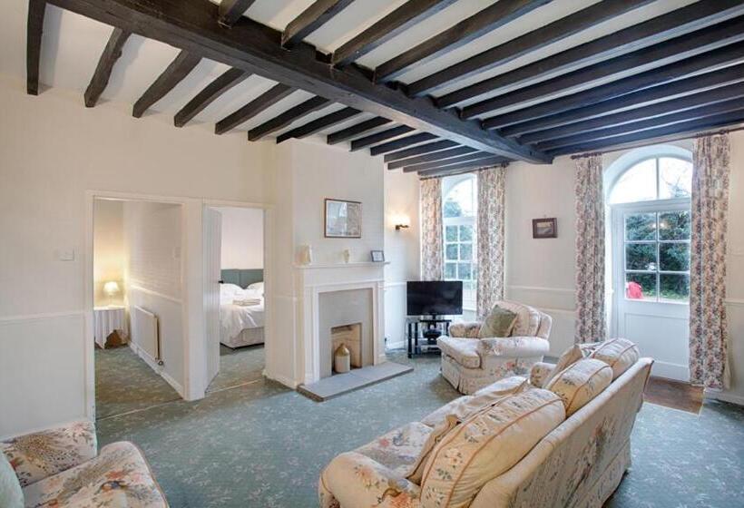 2间卧室的房子, The Grove Cromer