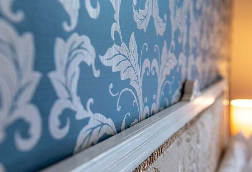 标准间, The Grove Cromer