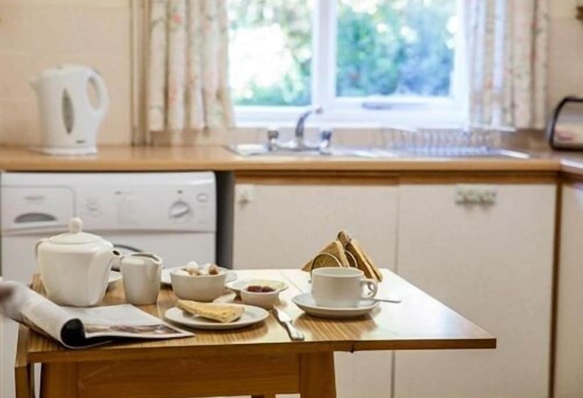 1间卧室的房子, The Grove Cromer