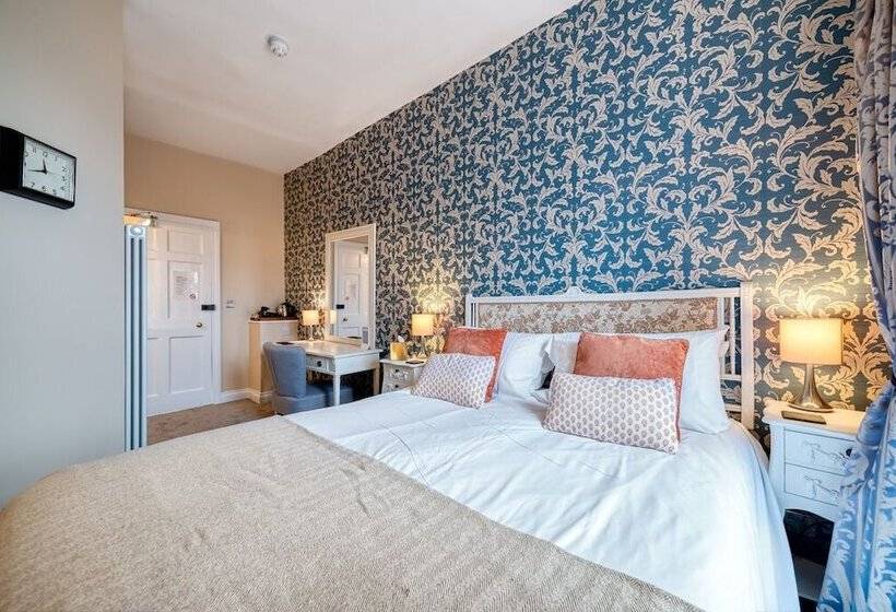 标准间, The Grove Cromer