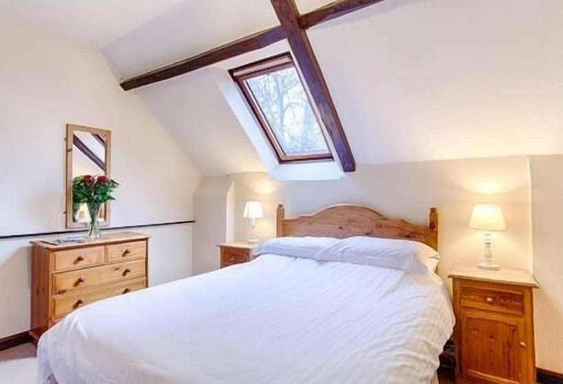 1间卧室的房子, The Grove Cromer