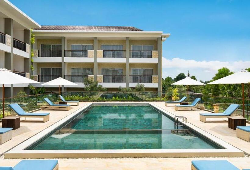 חדר דלוקס נוף בריכה, Sthala, A Tribute Portfolio Hotel, Ubud Bali