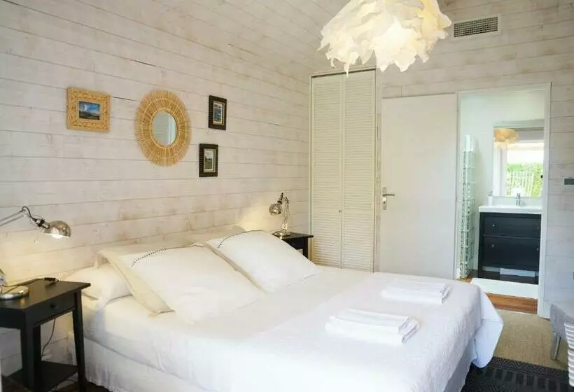 ガーデンビュースタンダードルーム, Chambres D Hôtes Villa Surcouf