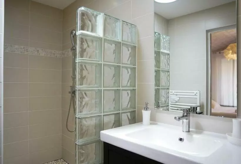 ガーデンビュースタンダードルーム, Chambres D Hôtes Villa Surcouf