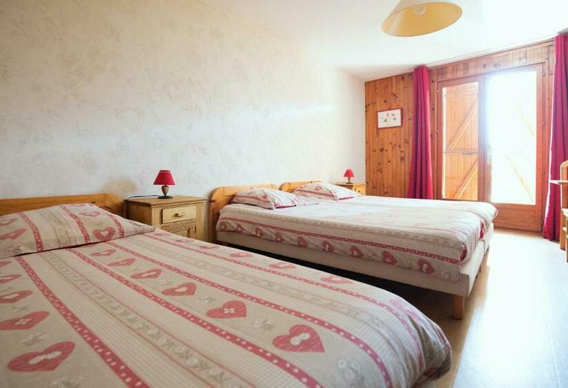 غرفة قياسية ثلاثية, La Roche Du Croue