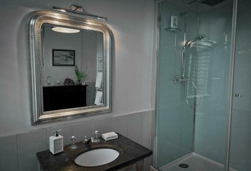 غرفة قياسية, Maison 76