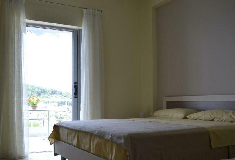 Triple Room Sea View, Riviera Rooms