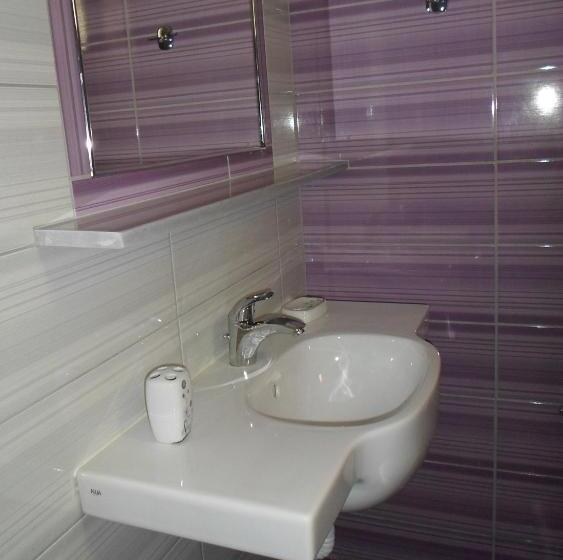 דירת חדר נוף לים, Riviera Rooms